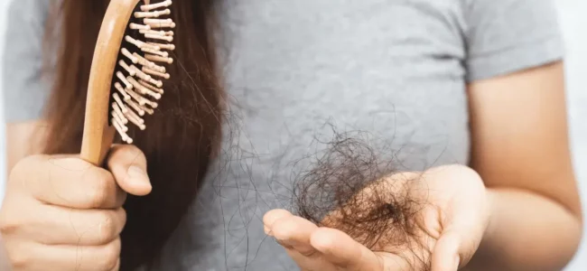 Evite a queda de cabelo com uma vitamina para gestante